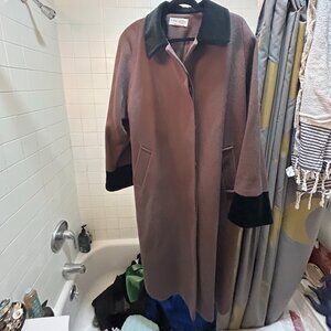 Vintage Forecaster of Boston Wool Coat Women’s 10 Brown w. Black Velvet Collar